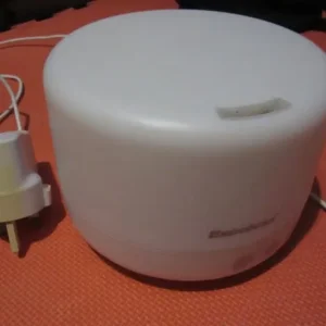 Large oil aroma diffuser with multicoloured lights and timer