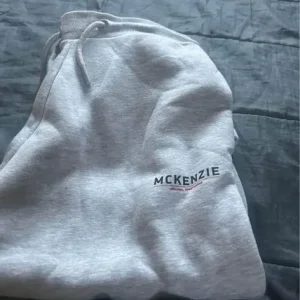 Men’s designer clothes size small - Image 6