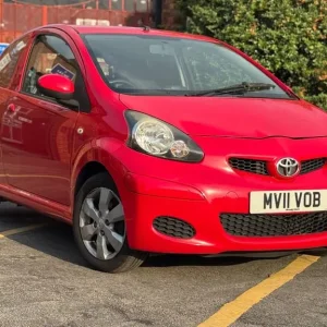 2011 Toyota AYGO 1.0 VVT-i Go 3dr Hatchback Petrol Manual - Image 3