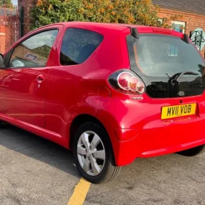 2011 Toyota AYGO 1.0 VVT-i Go 3dr Hatchback Petrol Manual - Image 6