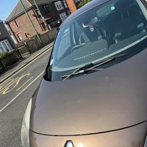 Renault Scenic MPV 2011 Manual 5-door