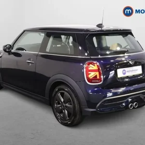2021 MINI Hatch 2.0 Cooper S Classic 3dr [Nav Pack] Hatchback Petrol Manual - Image 5