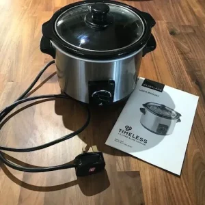 Lakeland 1.5L Slow Cooker And Cookbook - Image 4