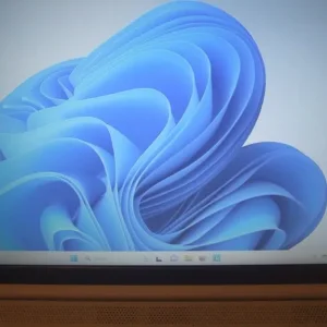 Lenovo Laptop with Ryzen 7 Processor - Image 2