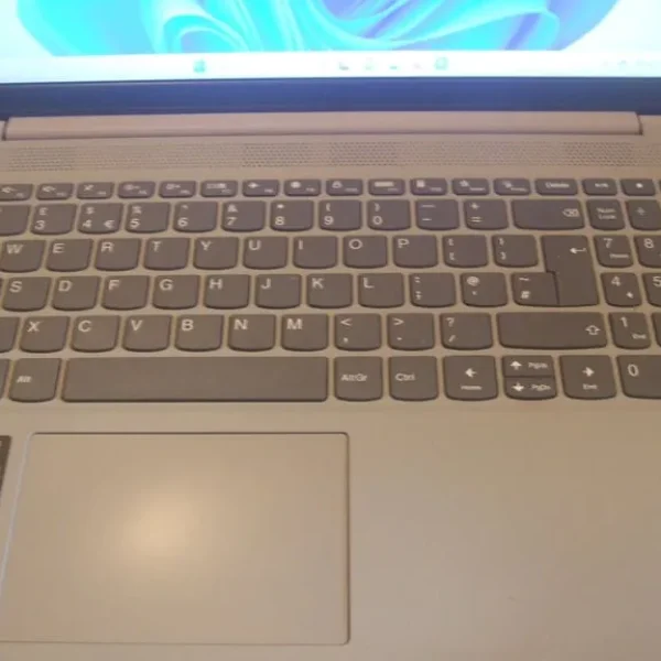 Lenovo Laptop with Ryzen 7 Processor