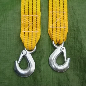 4 Metre Towing Strap with Metal Quick Release Hooks - Image 2