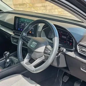 2020 SEAT Leon 1.5 TSI EVO SE Dynamic Hatchback - Image 5