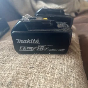 2 x 5.0 ah batteries + 1 x 3.0 ah battery - Image 2