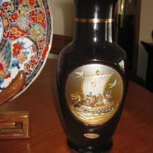 THREE GREAT LOOKING ORNAMENTS - Image 3