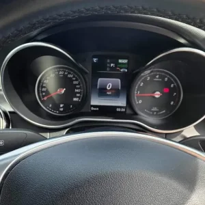 2017 Mercedes-Benz C350e AMG Line Hybrid - Image 7
