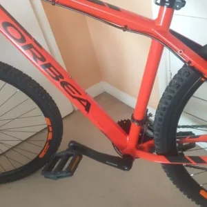 Orbea 19 inch bike with 3x9 shifters and hydraulic brakes - Image 5
