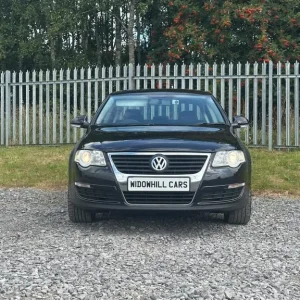 VOLKSWAGEN PASSAT 2.0 TDI BlueMotion Tech Highline 2009 - Image 2