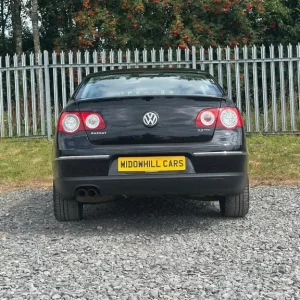 VOLKSWAGEN PASSAT 2.0 TDI BlueMotion Tech Highline 2009 - Image 4