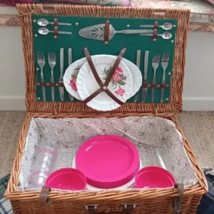 Wicker Picnic Hamper - Image 2