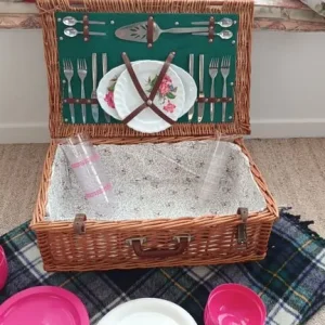 Wicker Picnic Hamper - Image 7