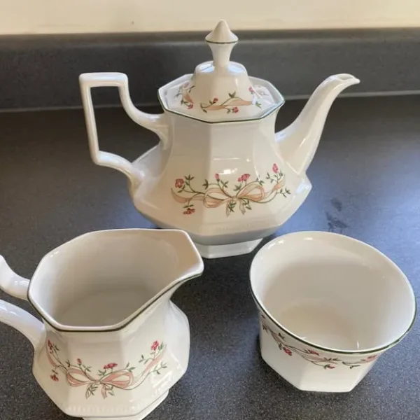 Vintage Eternal Beau tea set