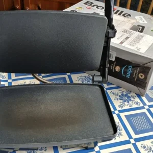 Breville Cafe Style Sandwich Press - Image 3