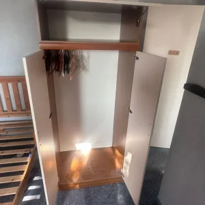 Wardrobe in excellent condition - Image 3