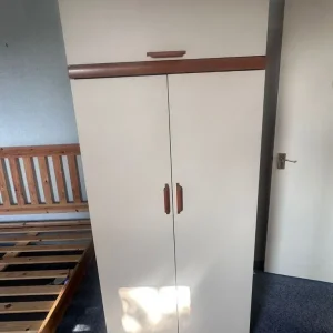 Wardrobe in excellent condition - Image 4