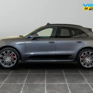 2017 Porsche Macan GTS 5dr PDK Estate Petrol - Image 7