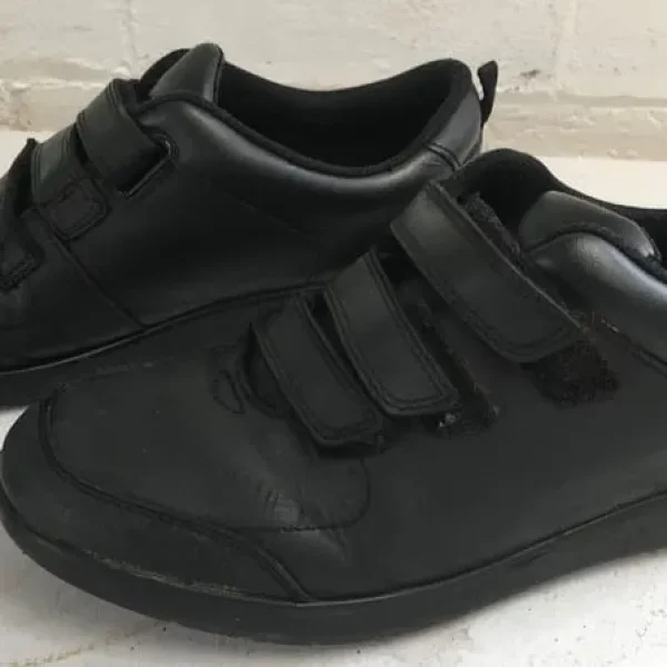 Clarks boys shoes size 7.5 black