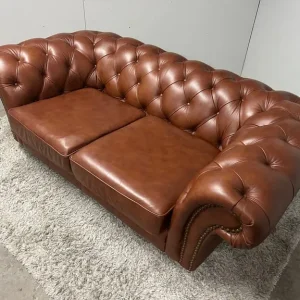 CHESTERFIELD LARGE 2 SEATER CLUB SOFA WITH CHESTNUT BROWN LEATHER - Image 4