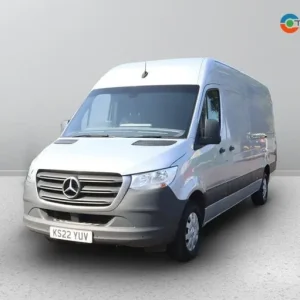 2022 Mercedes-Benz Sprinter 2.0 CDI Premium RWD 5-door Panel Van - Image 6