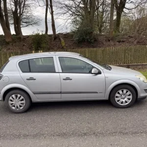 2008 Vauxhall Astra 1.7 CDTi 16V Life 5-door Hatchback - Image 3