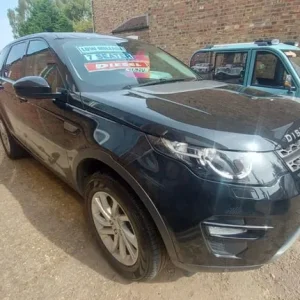 LAND ROVER DISCOVERY SPORT 2.0 TD4 SE Tech 2018 - Image 4