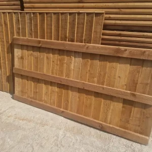 Feather edge fence panels