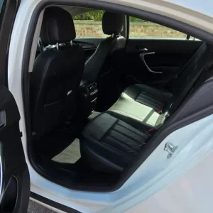 Vauxhall Insignia 2015 Hatchback - Image 4