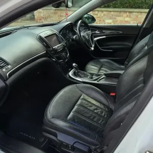 Vauxhall Insignia 2015 Hatchback - Image 5