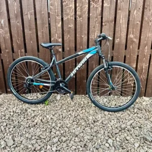 B-twin Rockrider mountain bike 17” M frame 26” wheels 3x7 speed