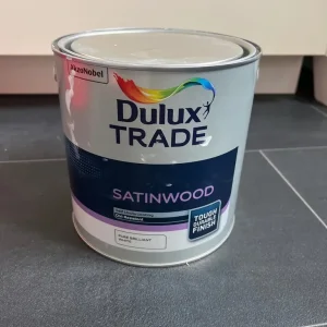 Dulux Trade White Satinwood Paint