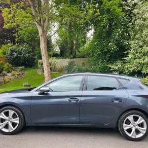2020 SEAT Leon 1.5 TSI EVO FR Euro 6 5-door Hatchback - Image 4