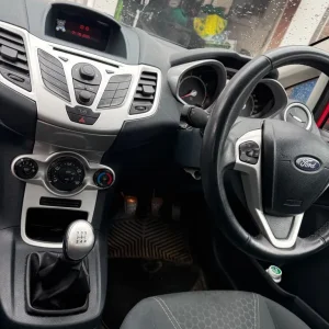 Ford Fiesta Hatchback 2012 Manual 5-door - Image 5