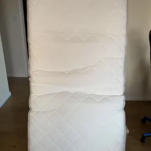 Single spring mattress