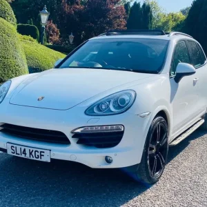 2014 Porsche Cayenne S V8 Diesel 5dr Estate - Image 2