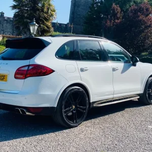 2014 Porsche Cayenne S V8 Diesel 5dr Estate - Image 4