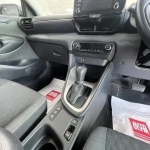 2021 Toyota Yaris 1.5 VVT-h Icon Hatchback - Image 7
