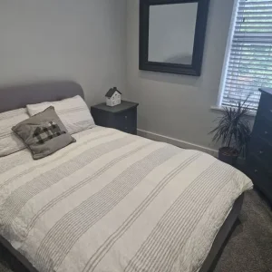 Upcycled bedroom furniture - Image 2