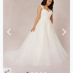 Wedding Dress size 20 with underskirt and new jacket