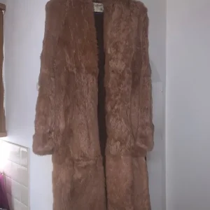 Ladies long vintage fur coat size 8