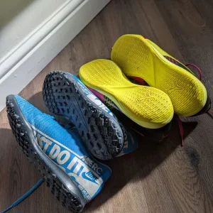 Football shoes size 8 - Image 2