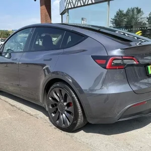 2023 Tesla Model Y Performance 4WD with Pan Roof and All-Wheel Drive - Image 2