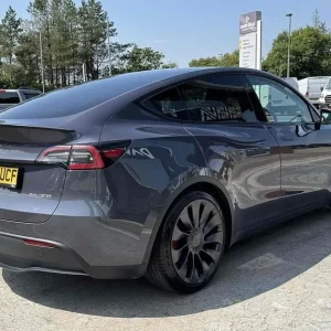 2023 Tesla Model Y Performance 4WD with Pan Roof and All-Wheel Drive - Image 5