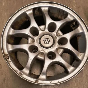 Suzuki Jimmy 15 inch alloy wheels - Image 2