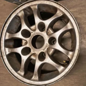 Suzuki Jimmy 15 inch alloy wheels - Image 3