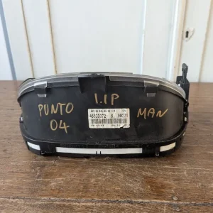 FIAT PUNTO MK2 8V PETROL SPEEDO CLOCKS 2002 - Image 3