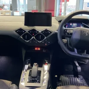 2024 DS 3 Crossback E-TENSE Electric SUV - Image 4